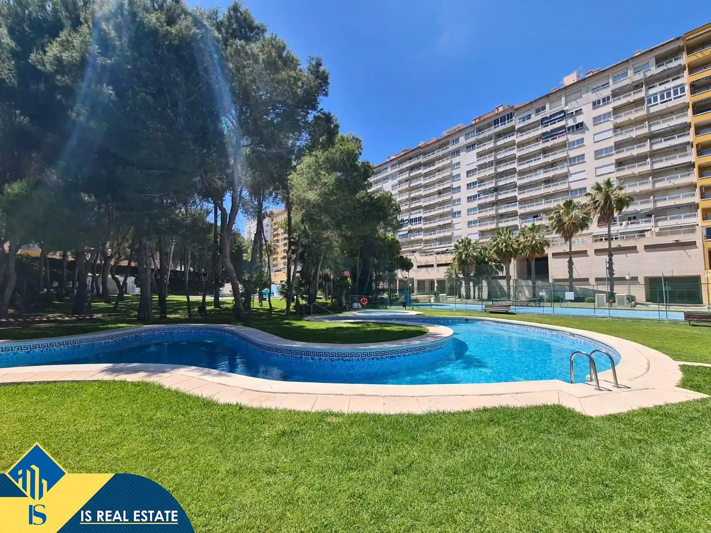Appartement compact avec piscine à vendre à Orihuela Costa