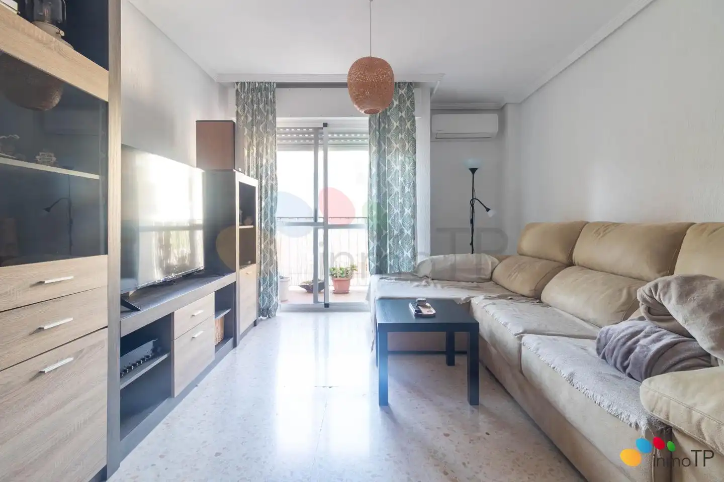 Sala de estar de Piso en venta en Huelva con Aire acondicionado y Balcón