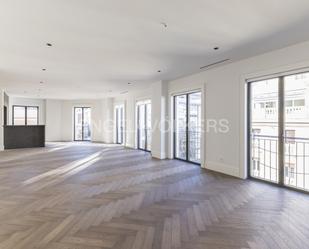 Living room of Attic to rent in  Madrid Capital  with Air Conditioner, Heating and Parquet flooring