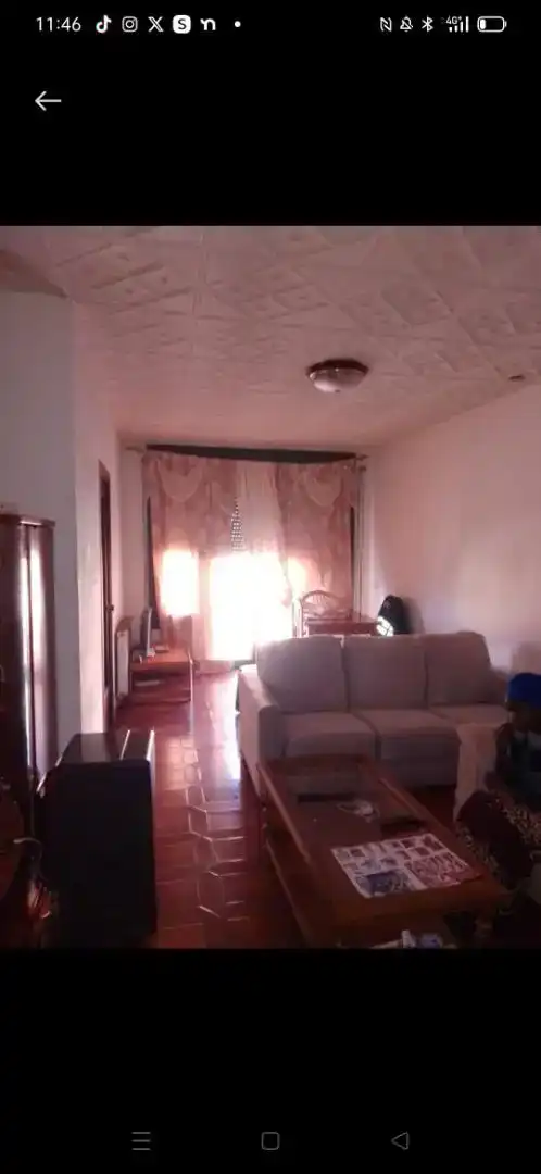 Sala d'estar de Pis en venda en Hostalric amb Balcó