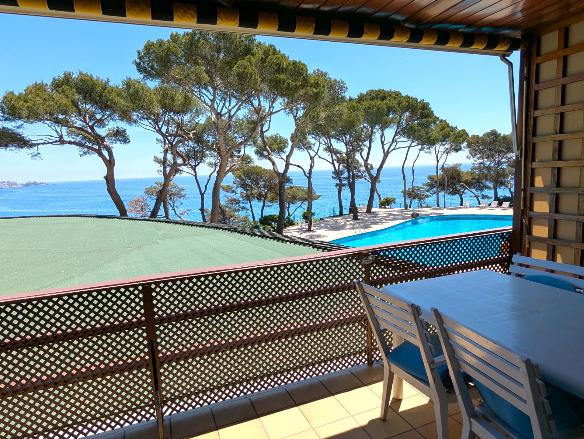 Jardí de Apartament en venda en Calonge i Sant Antoni amb Terrassa, Moblat i Piscina comunitària