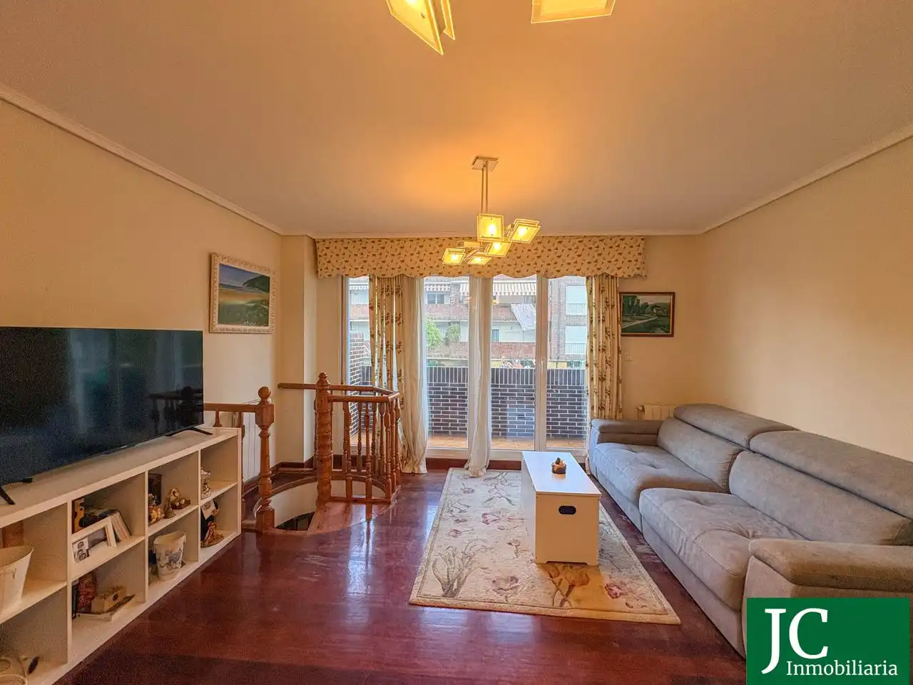 Sala d'estar de Apartament en venda en Bárcena de Cicero amb Calefacció, Parquet i Terrassa
