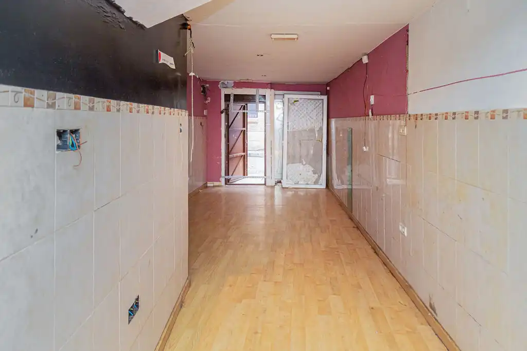 Geschaftsraum zum Verkauf in Zaragoza