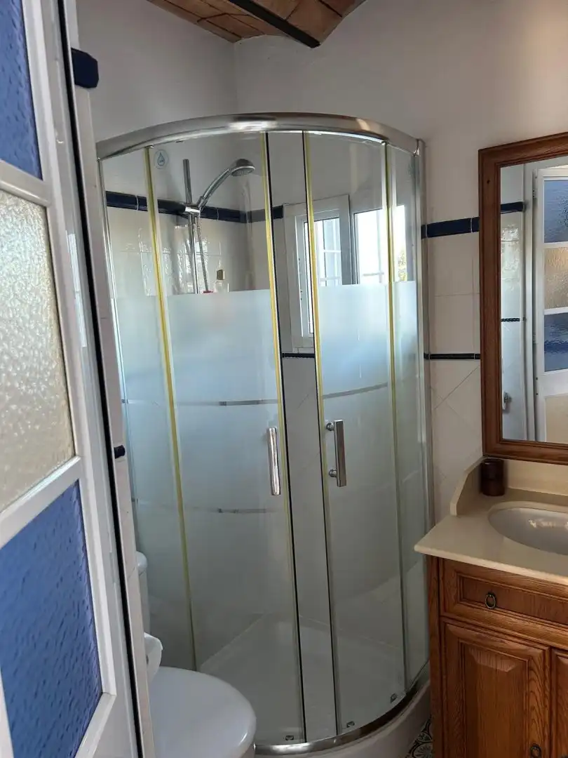 Badezimmer von Haus oder Chalet zum Verkauf in Aznalcázar mit Klimaanlage, Heizung und Terrasse
