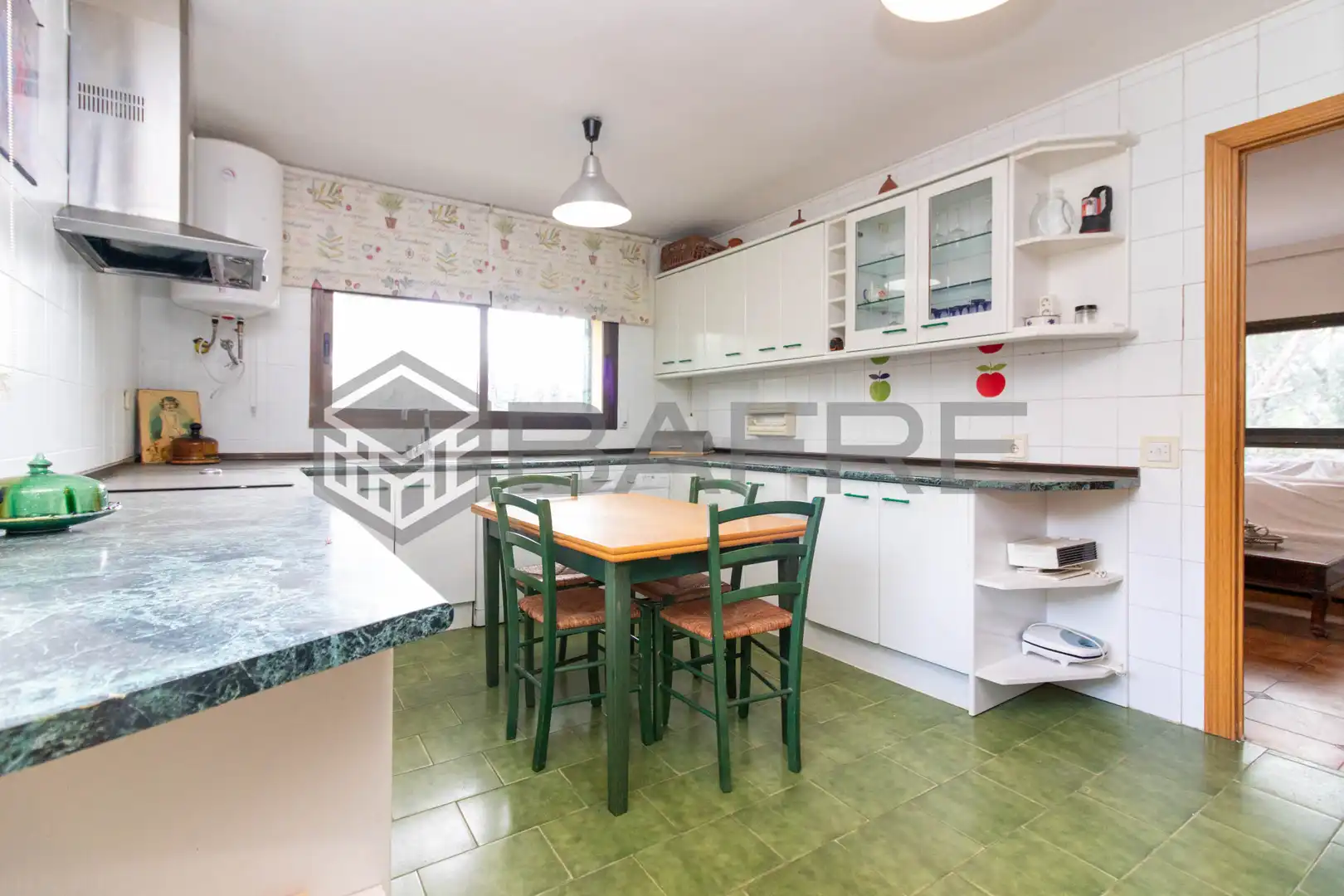 Cocina de Casa o chalet en venta en Navalagamella con Calefacción, Jardín privado y Terraza