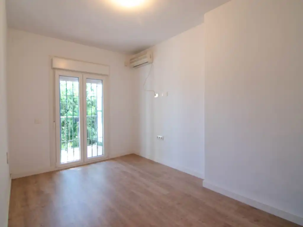 Dormitori de Casa o xalet en venda en San José de la Rinconada