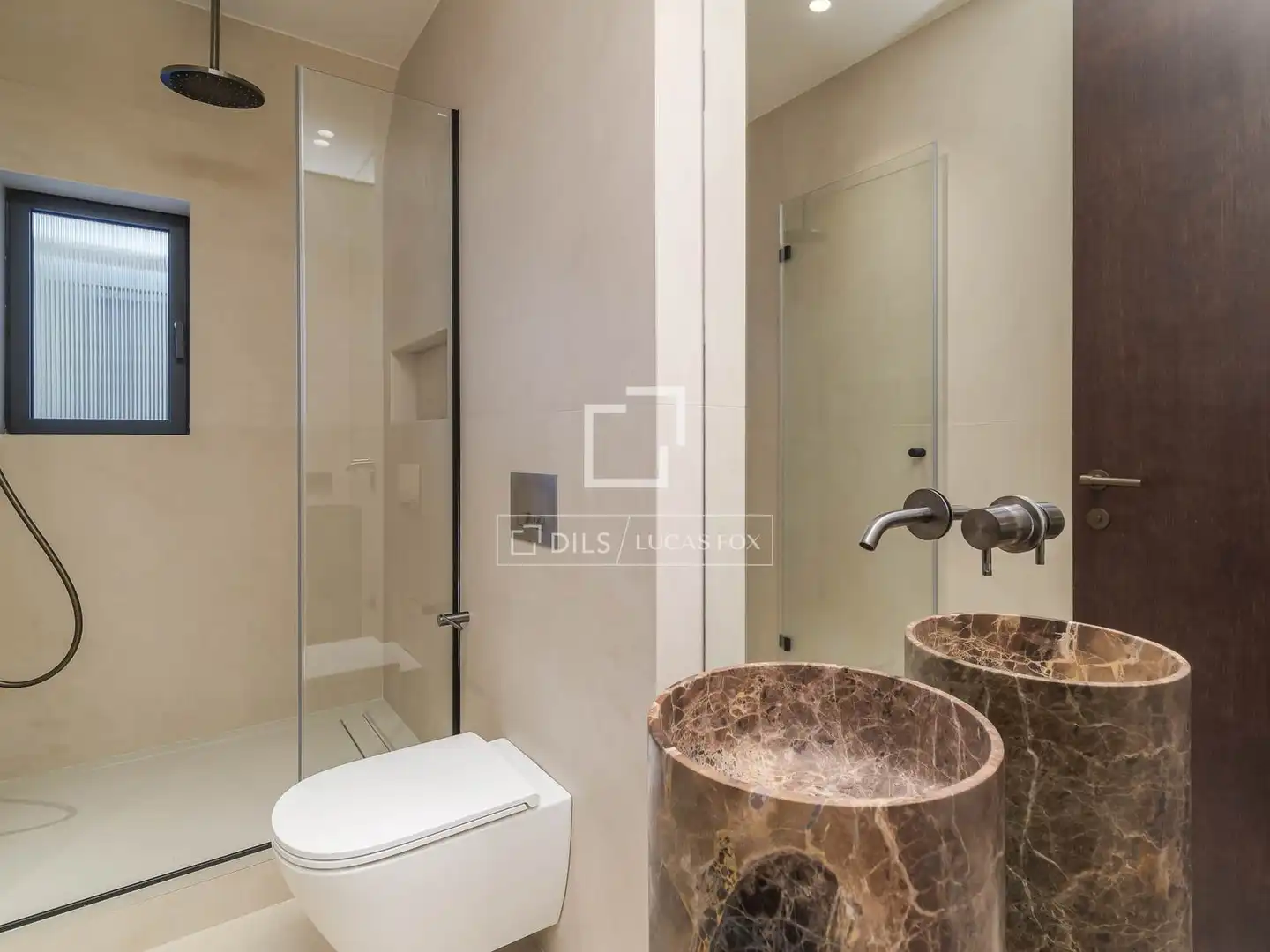 Baño de Piso en venta en Barcelona con Aire acondicionado, Amueblado y Balcón