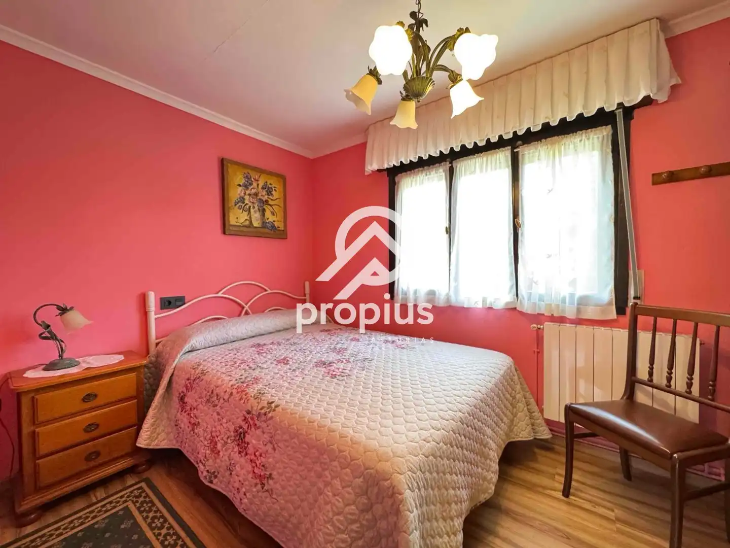 Habitación de Casa o chalet en venta en Parres con Calefacción, Jardín privado y Parquet