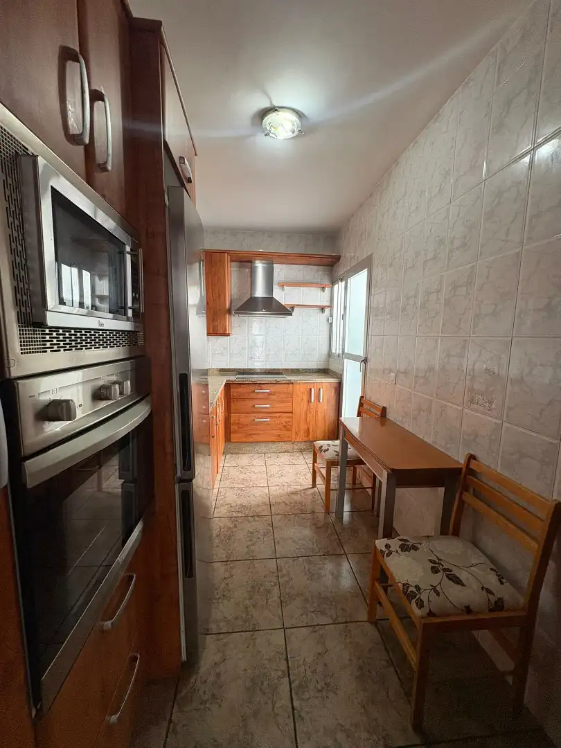 Küche von Wohnung zum Verkauf in Loja mit Möbliert, Ofen und Waschmaschine