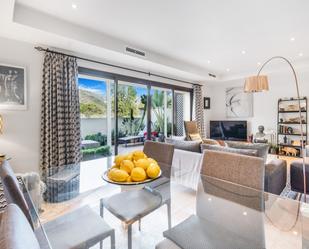 Living room of Attic for sale in Marbella  with Air Conditioner, Terrace and Swimming Pool