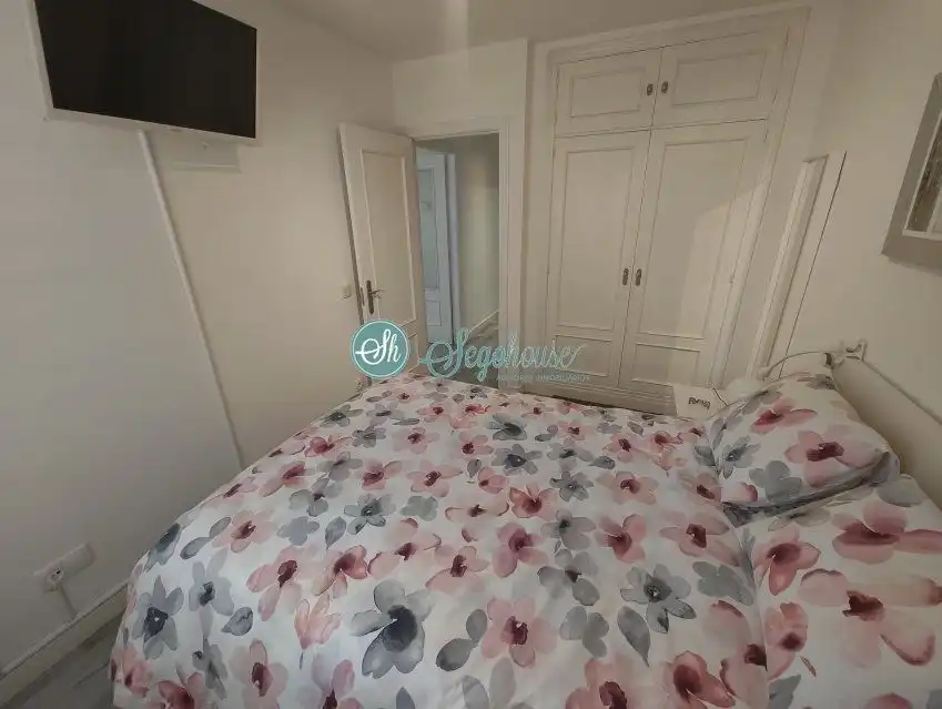 Habitación de Piso en venta en Torrecaballeros con Calefacción, Terraza y Amueblado