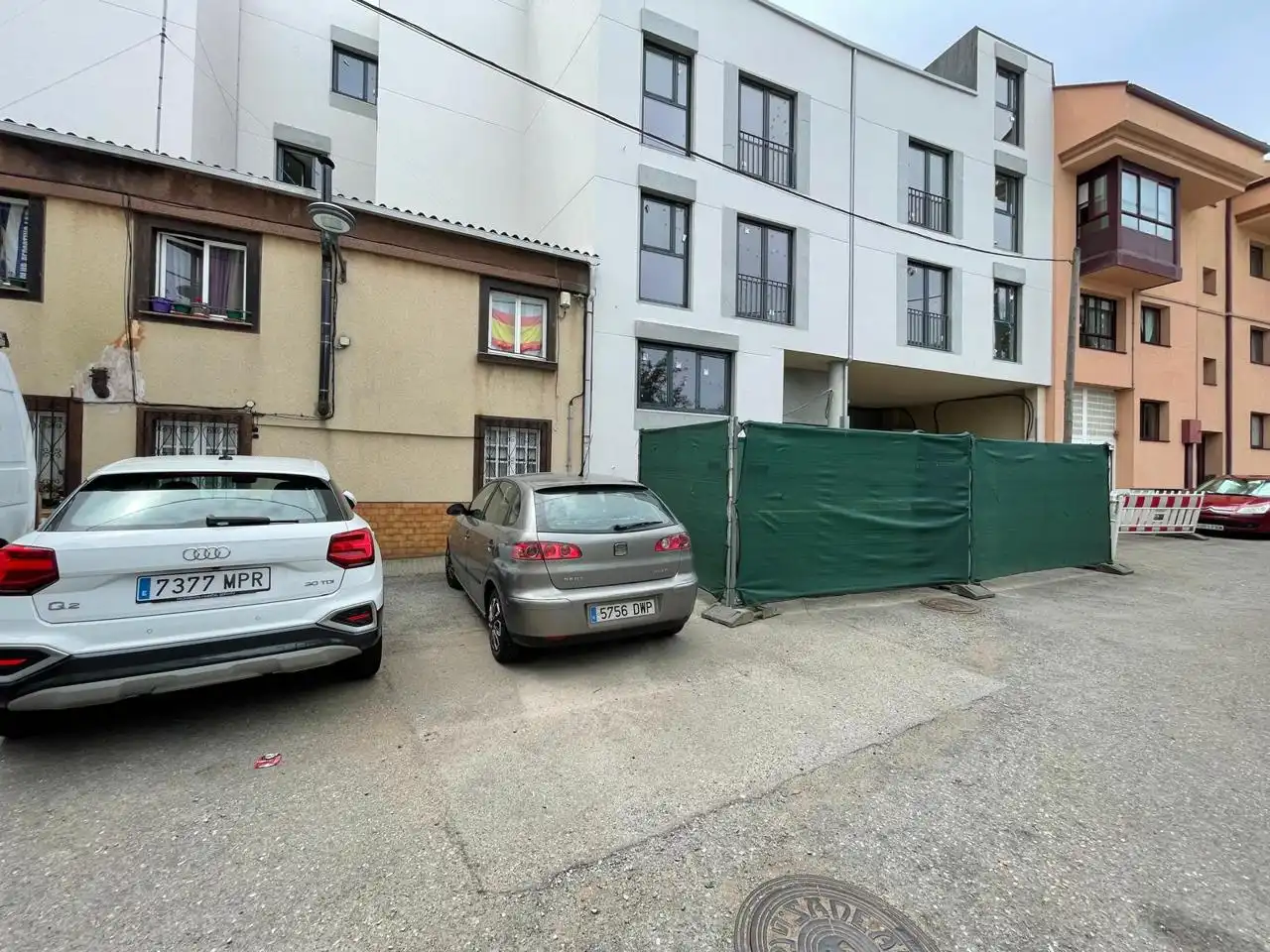 Aparcament de Planta baixa en venda en A Coruña Capital  amb Terrassa, Traster i Alarma