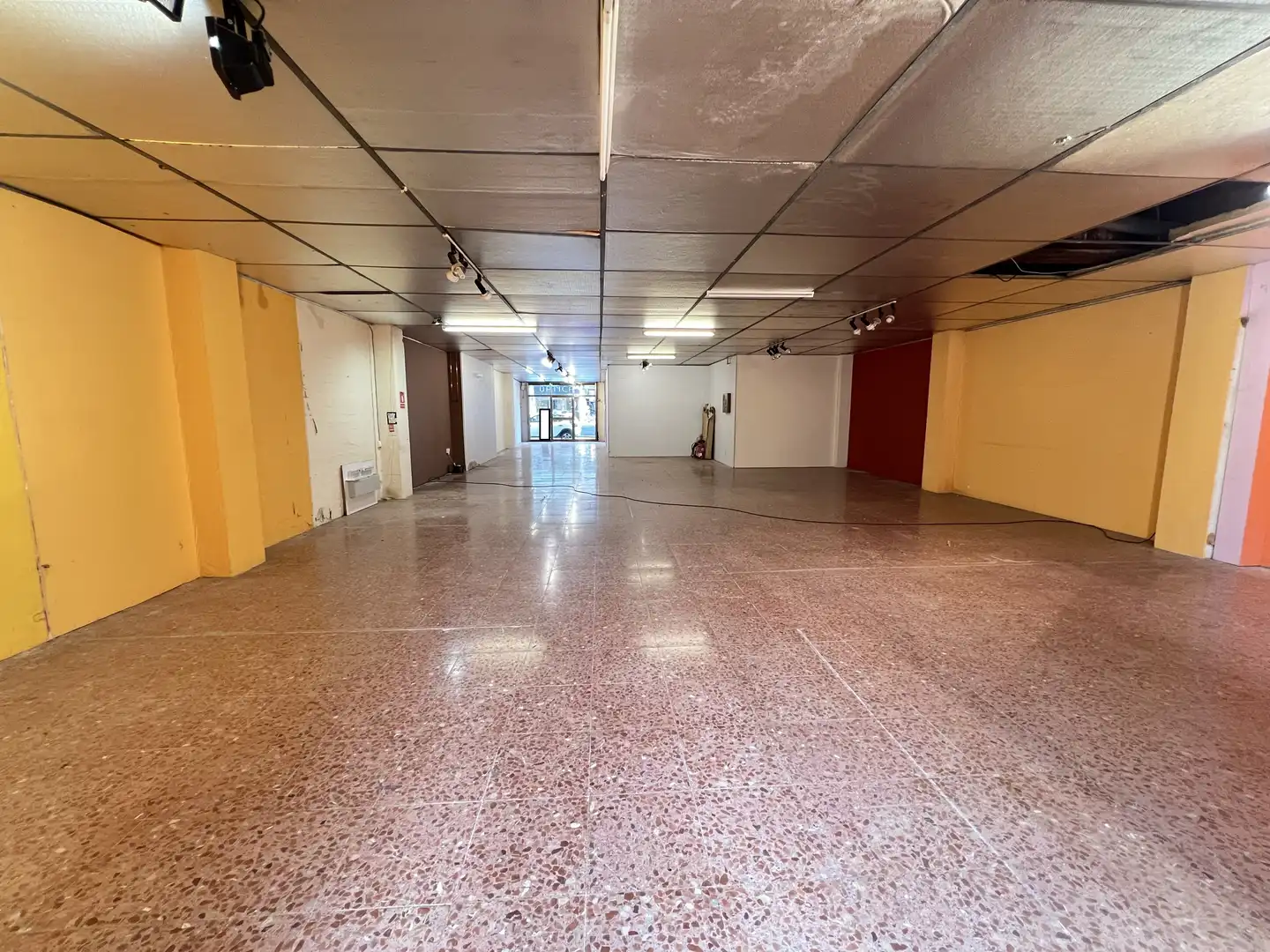 Local comercial en venda a Carrer de Mossèn Àngel Rodamilans, imagen 2