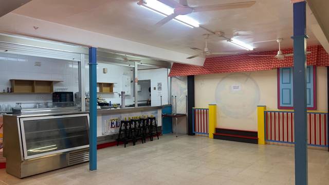 Local comercial en Alquiler en Avenida PADRE ESPLA en Pla de Bon Repós