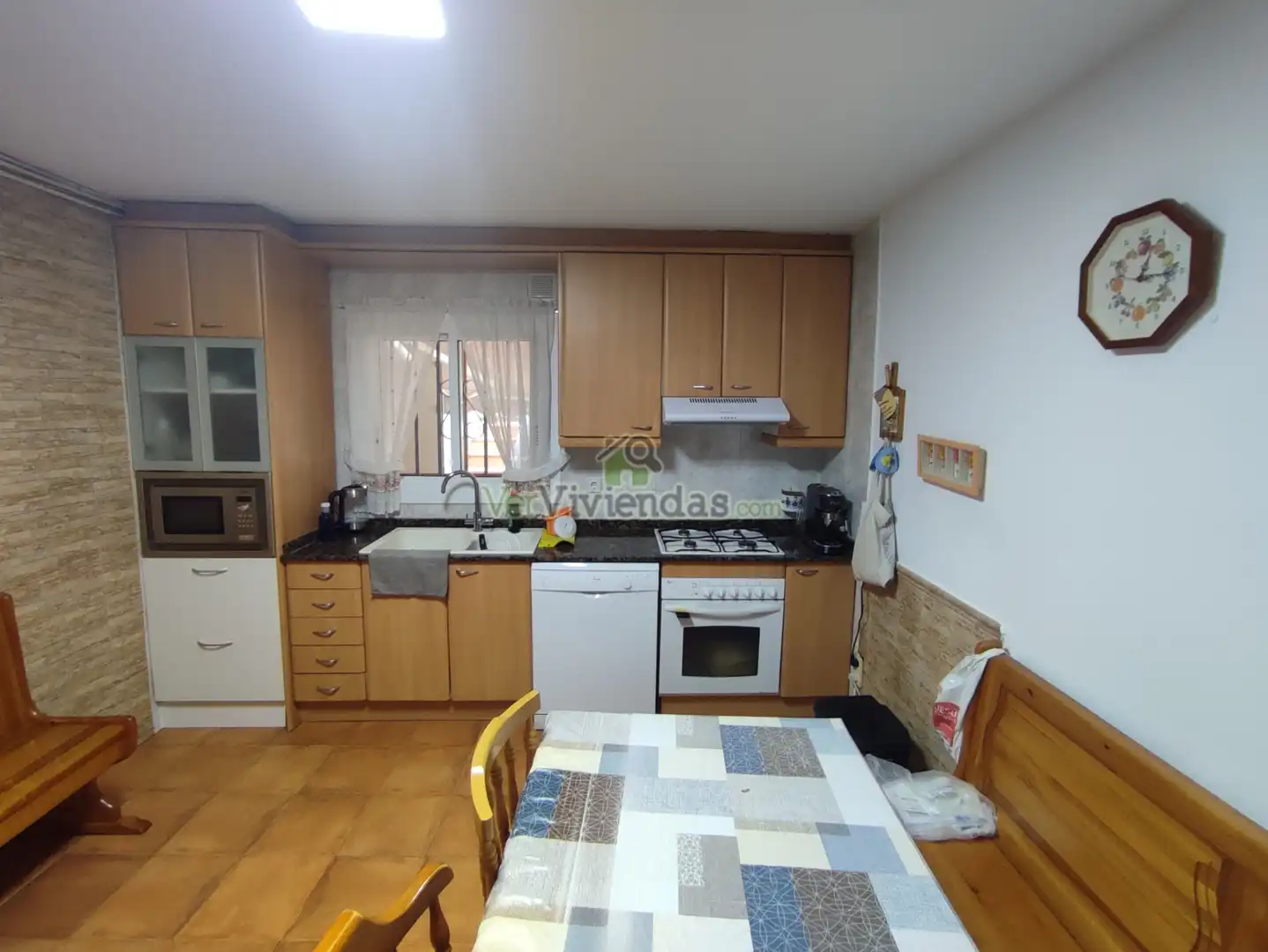 Casa o xalet en venda a Carrer Baix Llobregat, 30, Abrera