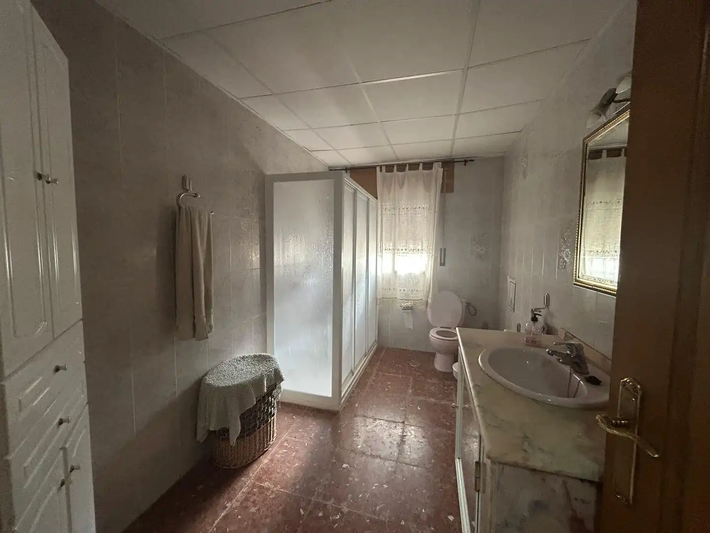 Bathroom of Houses for sale in Córdoba  with Air Conditioner, Swimming Pool and Furnished