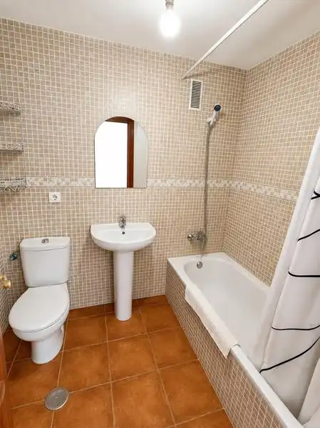 Piso en venta en Sierra de Estepona - Avda. de Andalucía