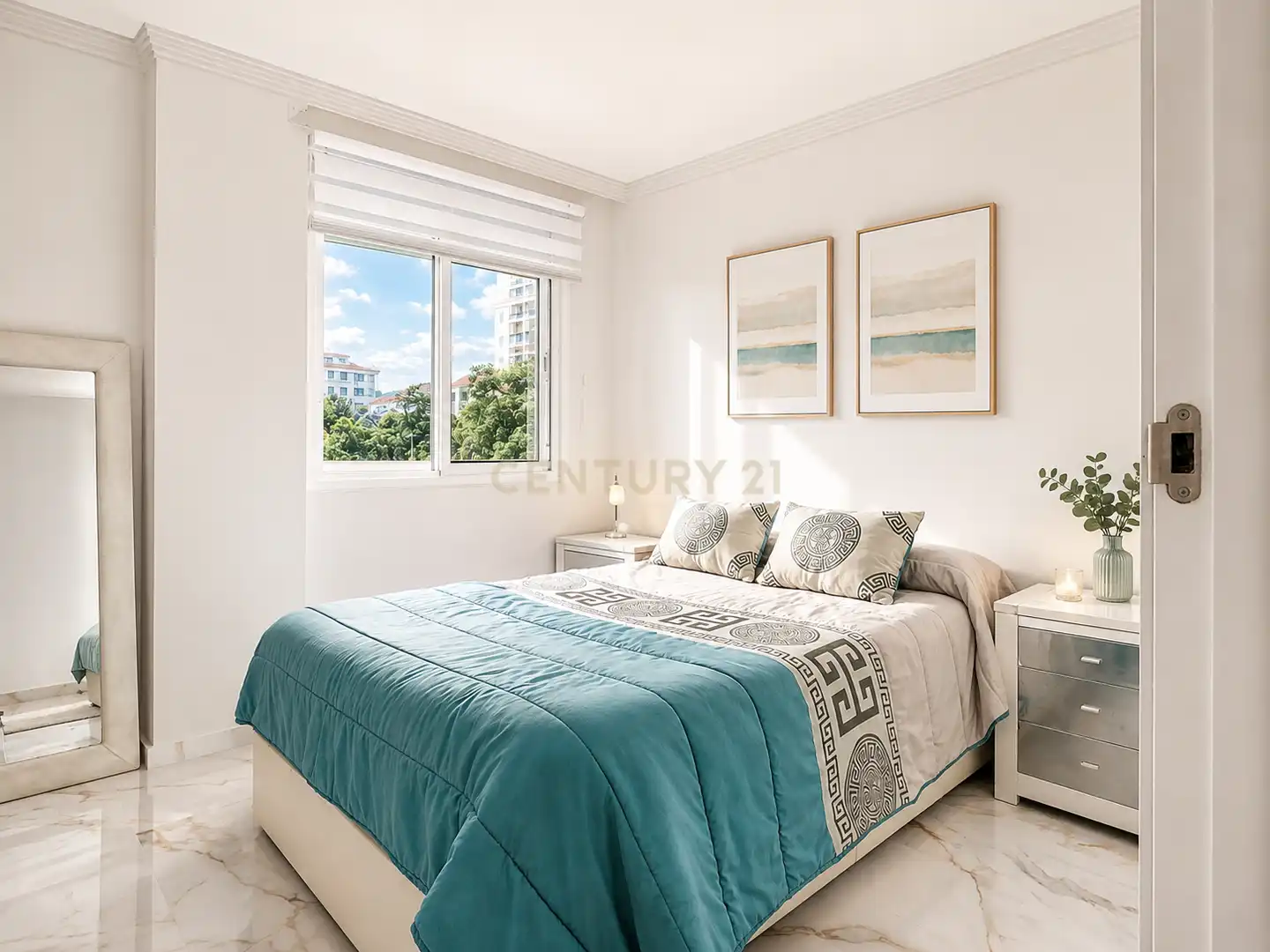 Apartamento con piscina en venta en Avenida las Palmeras, Benalmádena, Spain, imagen 4