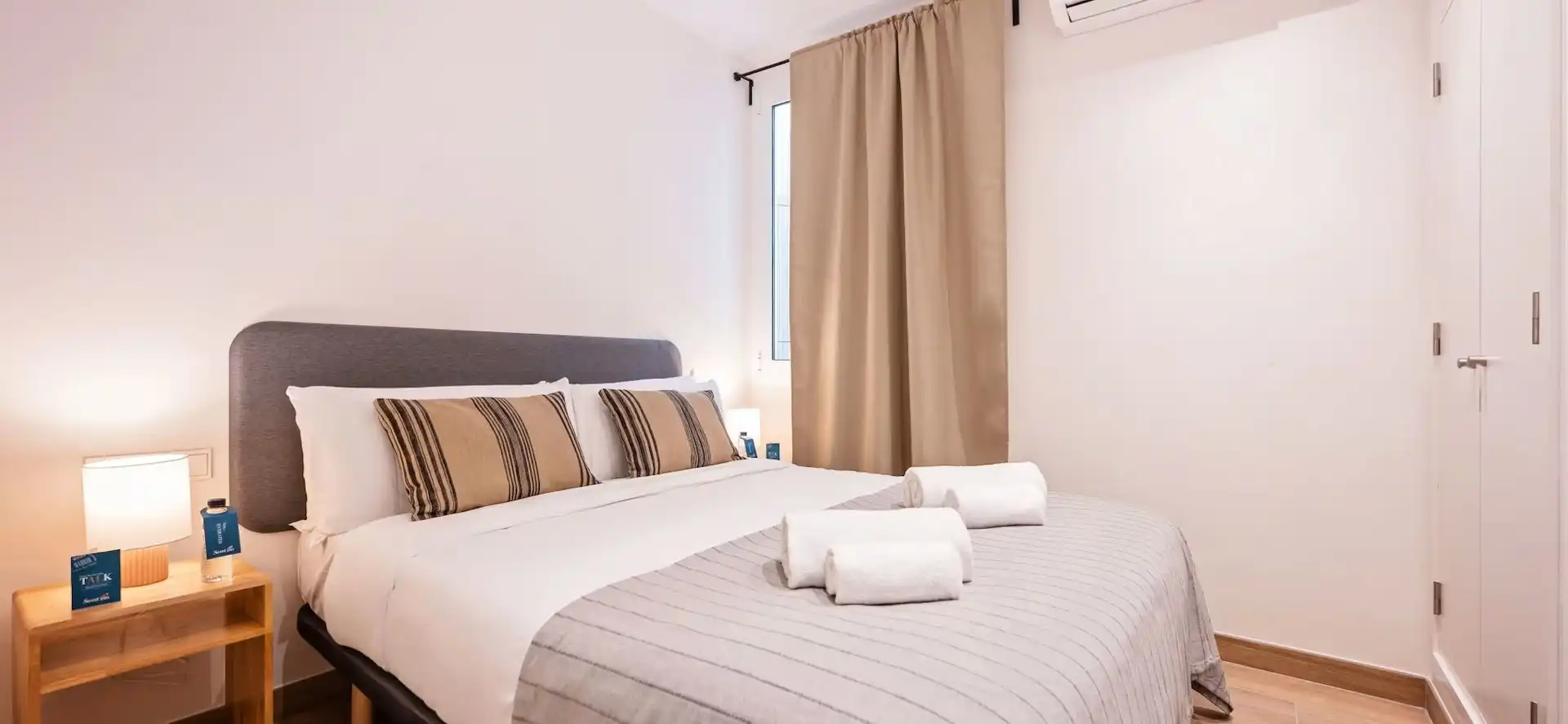 Schlafzimmer von Wohnung zur Miete in Barcelona mit Klimaanlage, Heizung und Möbliert
