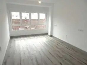 Bedroom of Flat for rent in Gijón   with Heating, Parquet flooring and Oven
