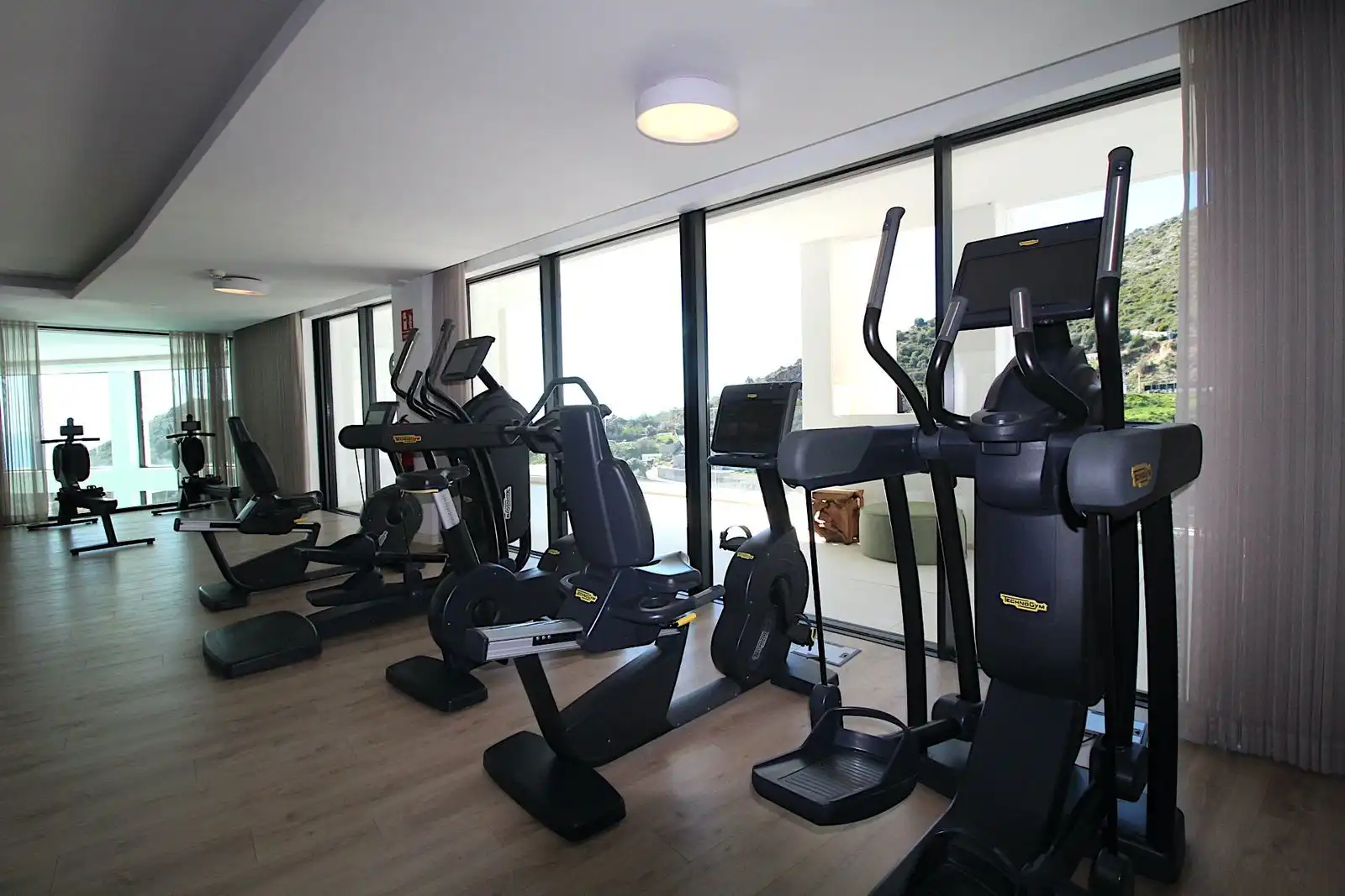 Apartamento con piscina en venta en Plaza Vicente Espinel 4, imagen 43
