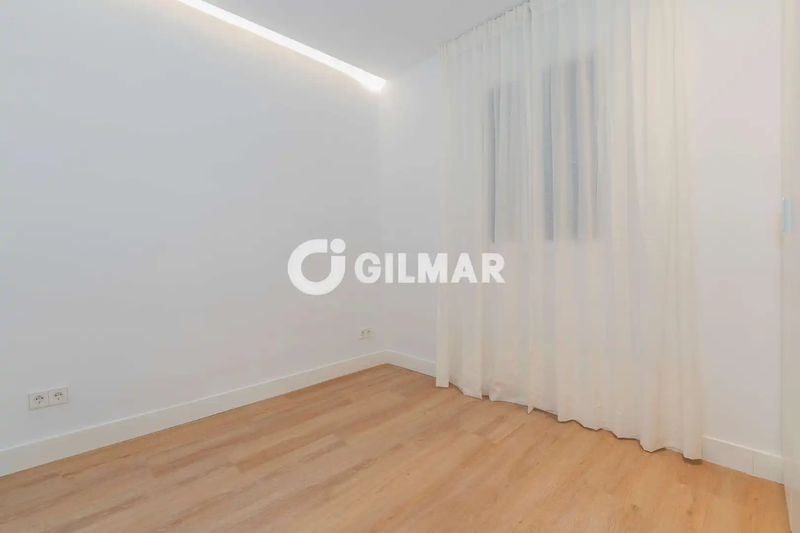 Habitación de Piso en venta en Madrid con Calefacción y Amueblado