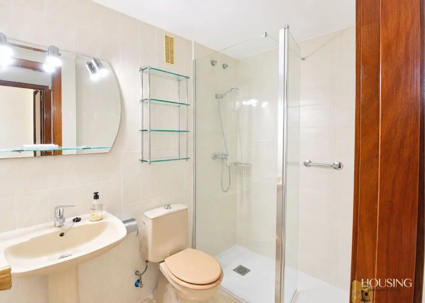 Baño de Piso en venta en  Palma de Mallorca con Aire acondicionado y Terraza