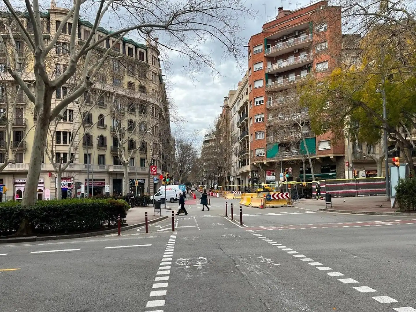 Vista exterior de Piso en venta en Barcelona