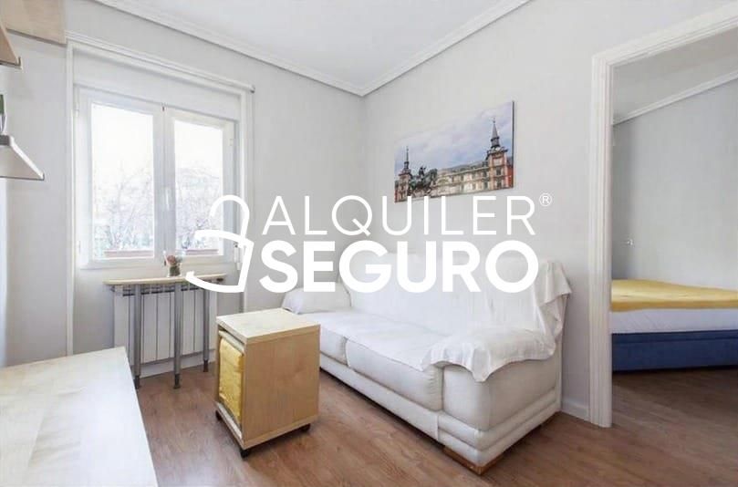 Bedroom of Flat to rent in  Madrid Capital  with Heating and Furnished