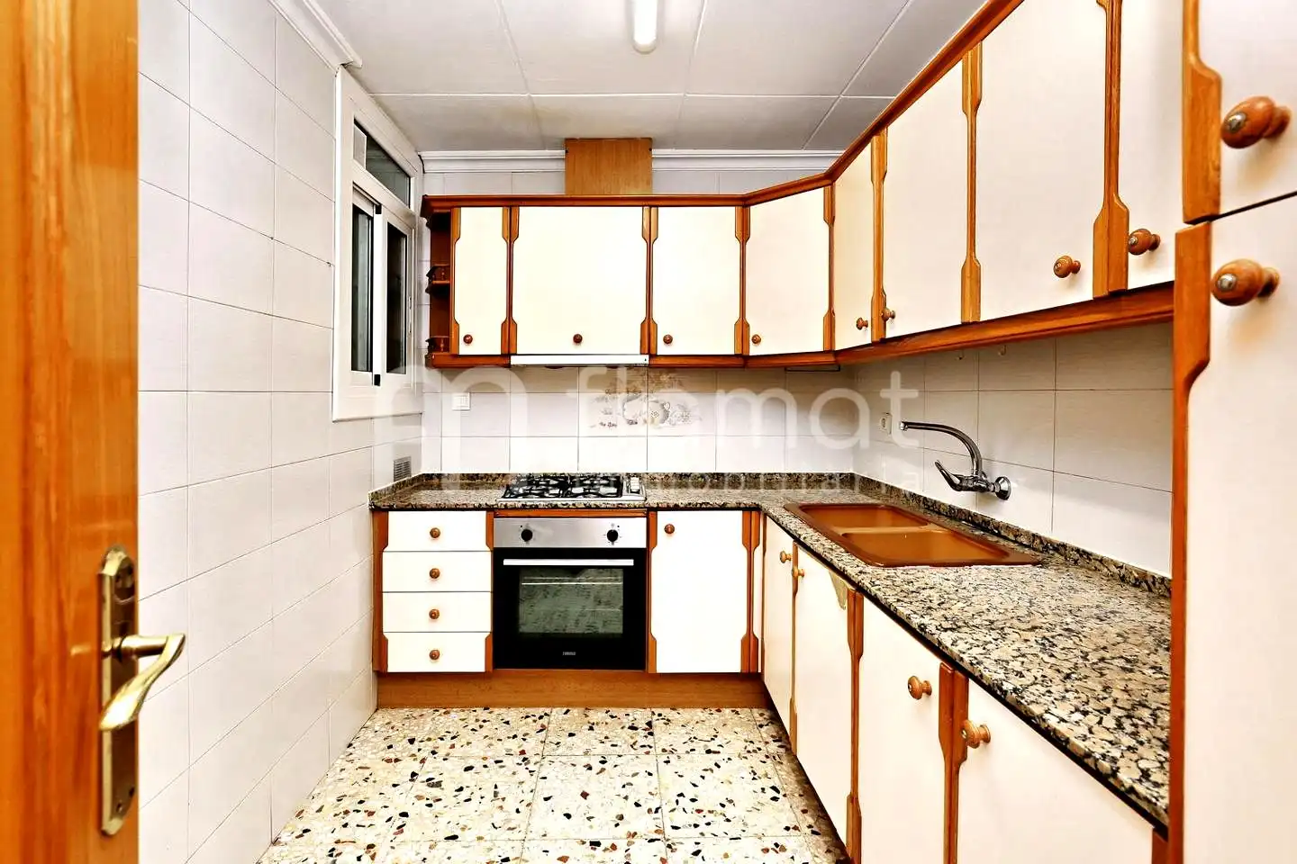 Kitchen of Flat for sale in Sabadell