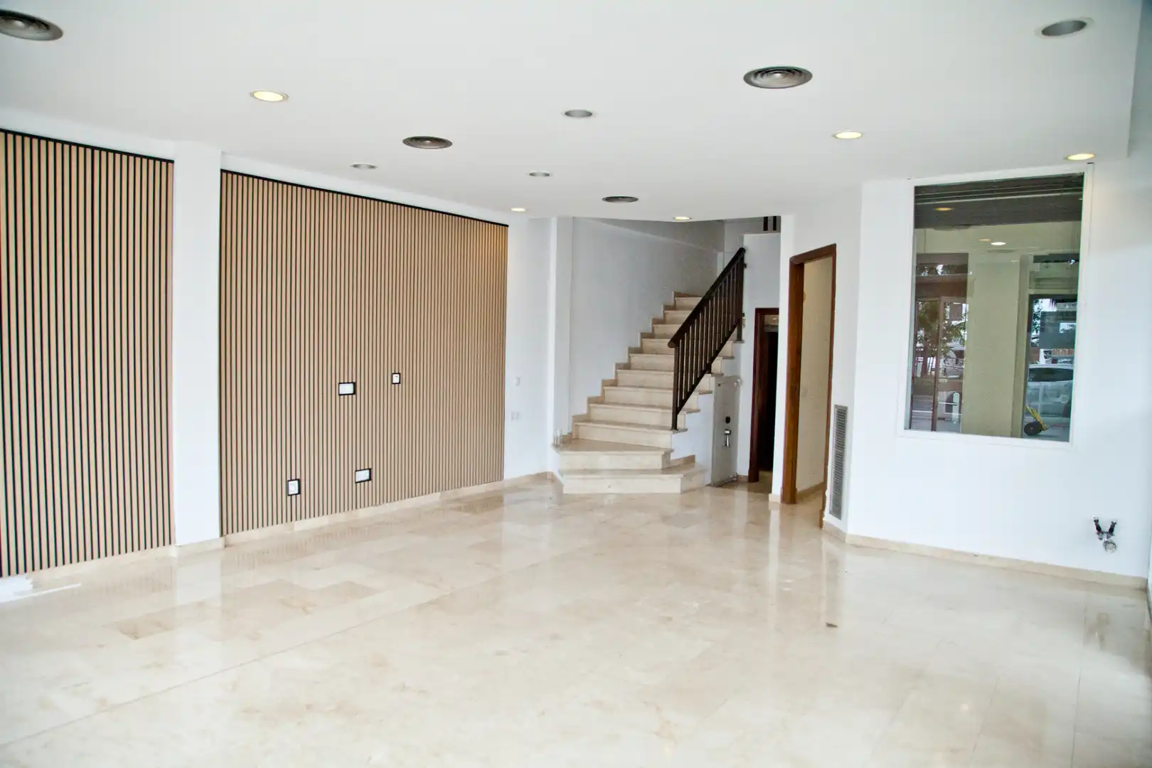 Gewerbefläche zur Miete in Passeig Marítim 26, imagen 5