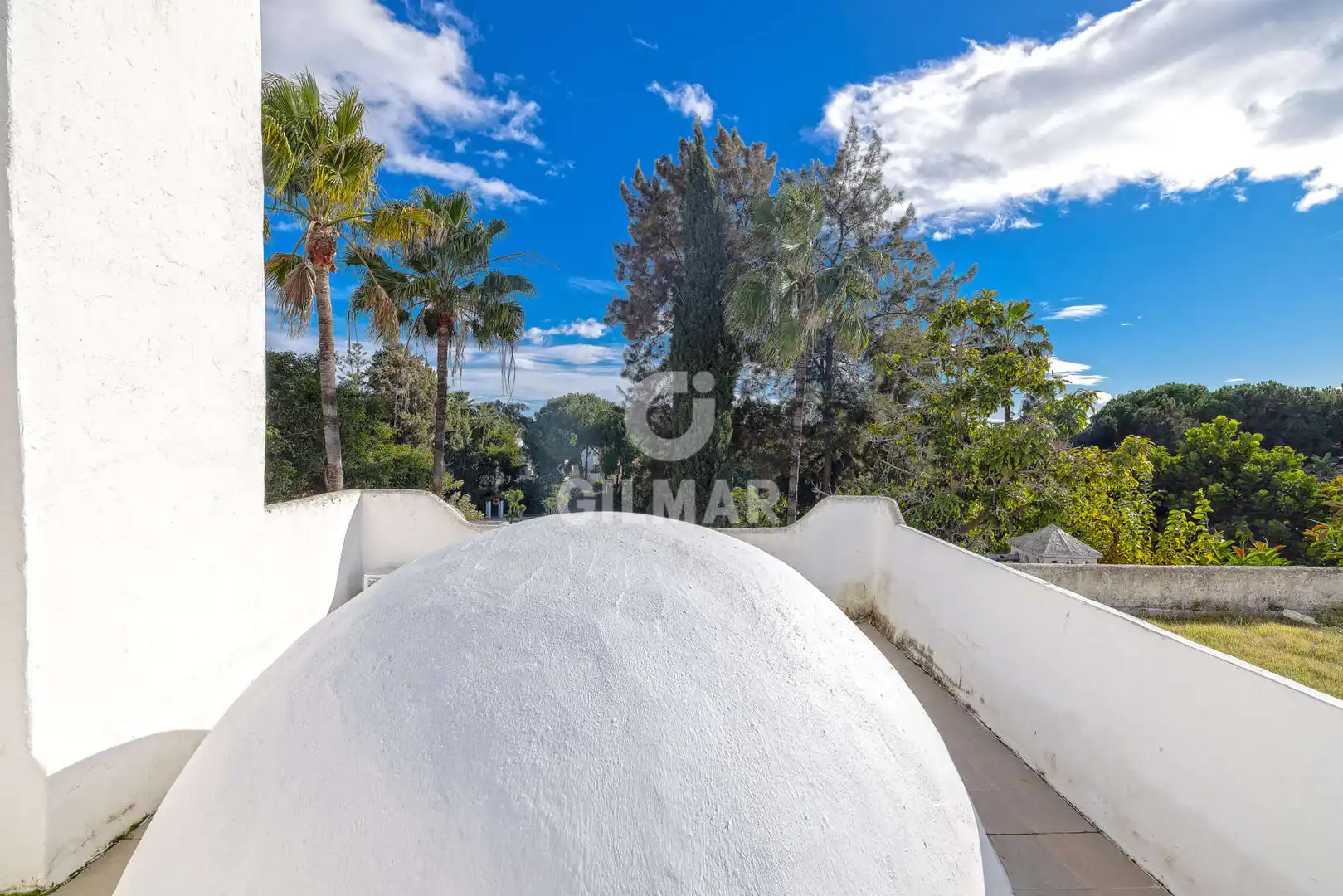 Außenansicht von Maisonette zum Verkauf in Estepona mit Heizung, Abstellraum und Balkon