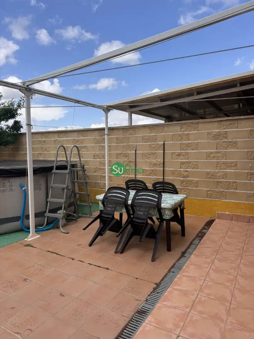 Terrassa de Casa adosada en venda en Illescas amb Calefacció, Jardí privat i Piscina