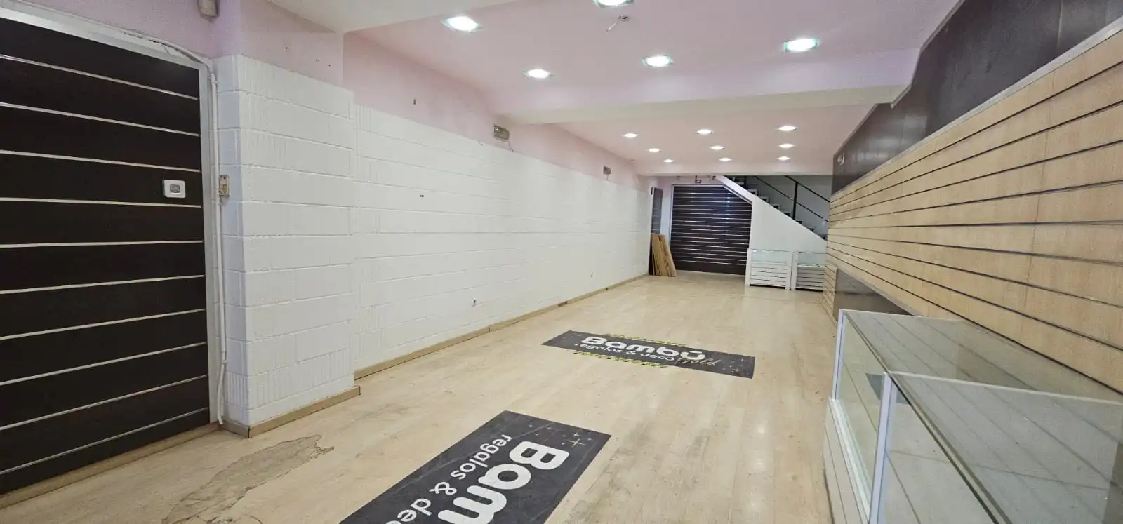 Business premises for sale in Avenida Primero de Mayo, imagen 3