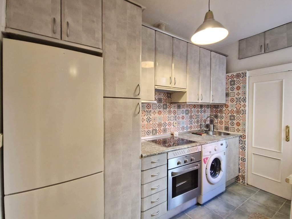 Kitchen of Apartment for sale in  Madrid Capital  with Air Conditioner and Heating