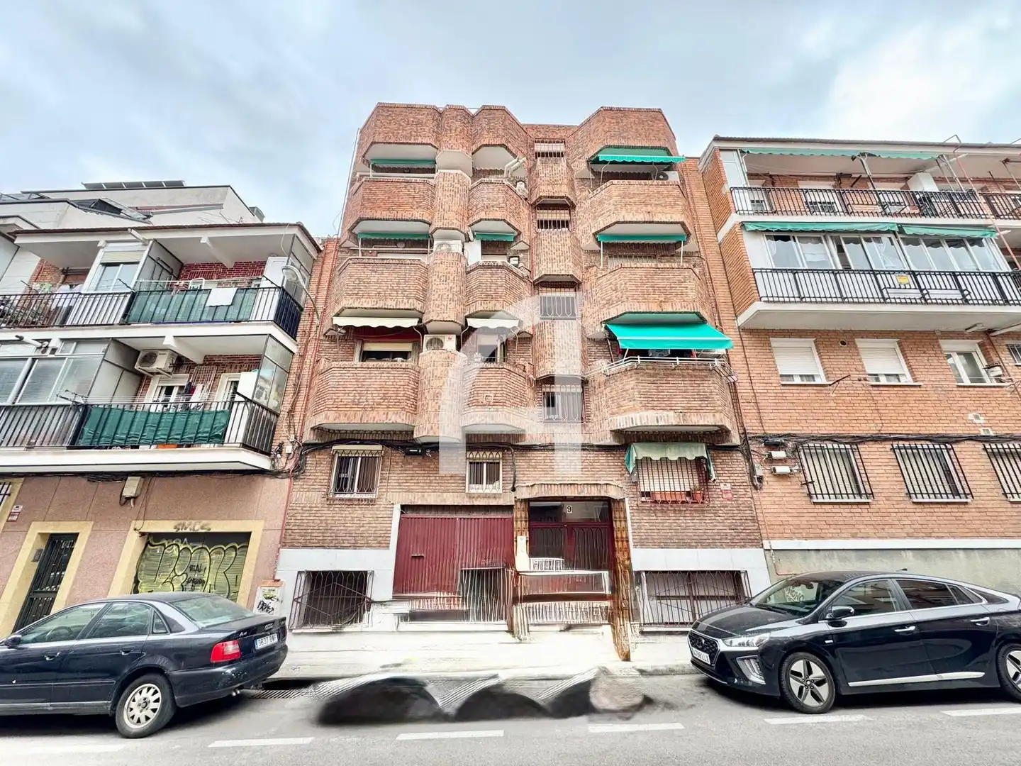 Exterior view of Industrial buildings for sale in Madrid
