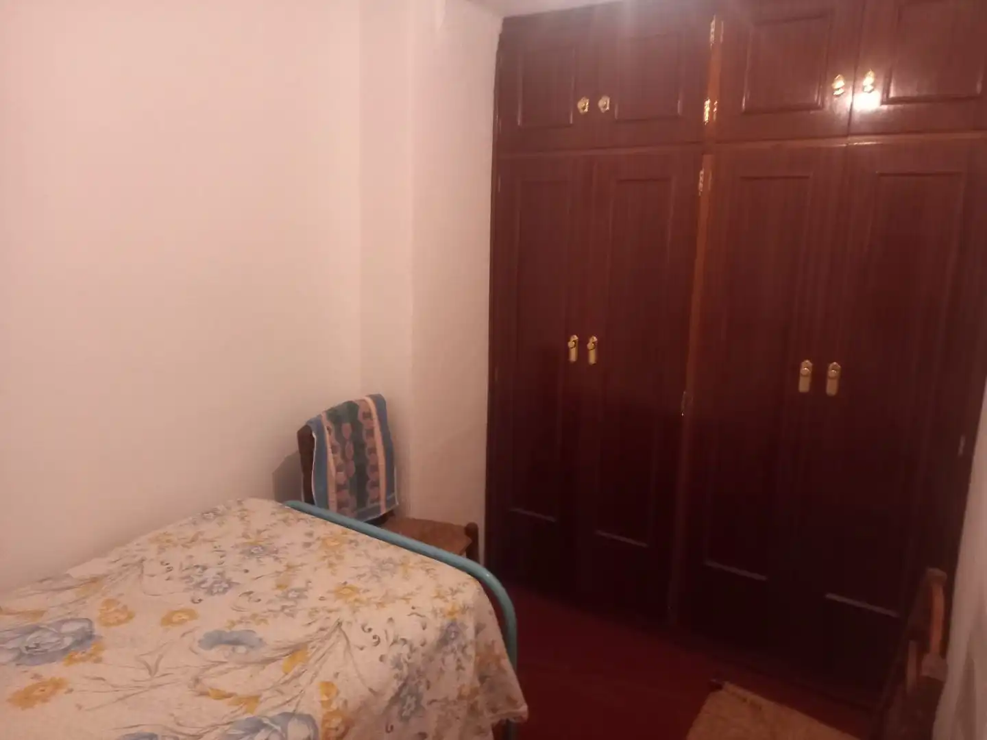 Dormitori de Casa o xalet de lloguer en El Burgo