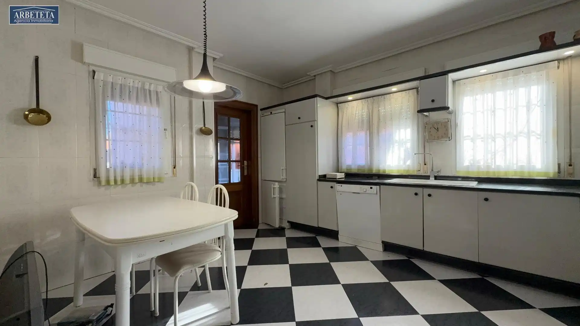 Cocina de Casa o chalet en venta en Guadalajara con Aire acondicionado, Calefacción y Terraza