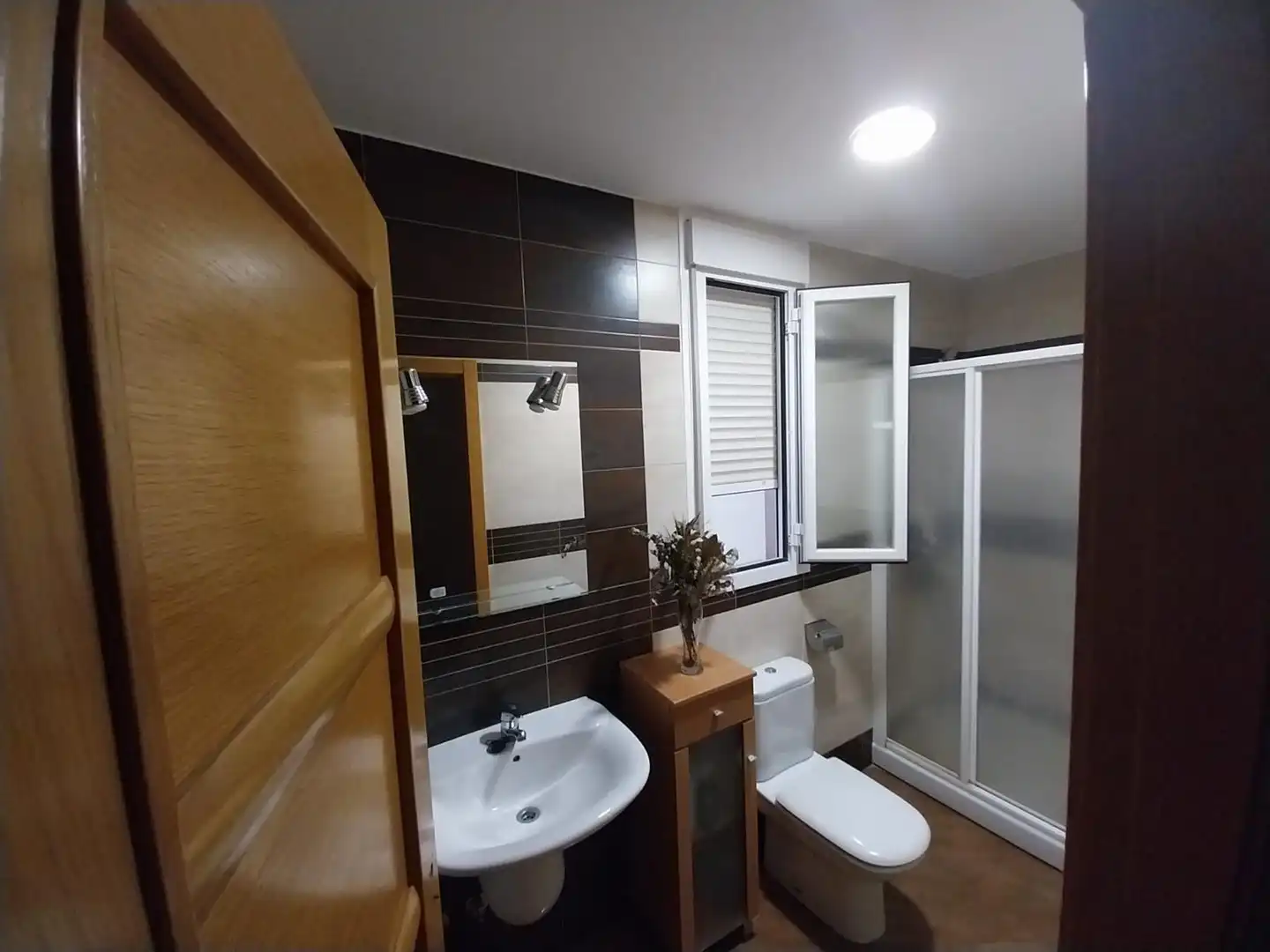 Baño de Piso en venta en La Puebla de Almoradiel con Aire acondicionado, Calefacción y Balcón