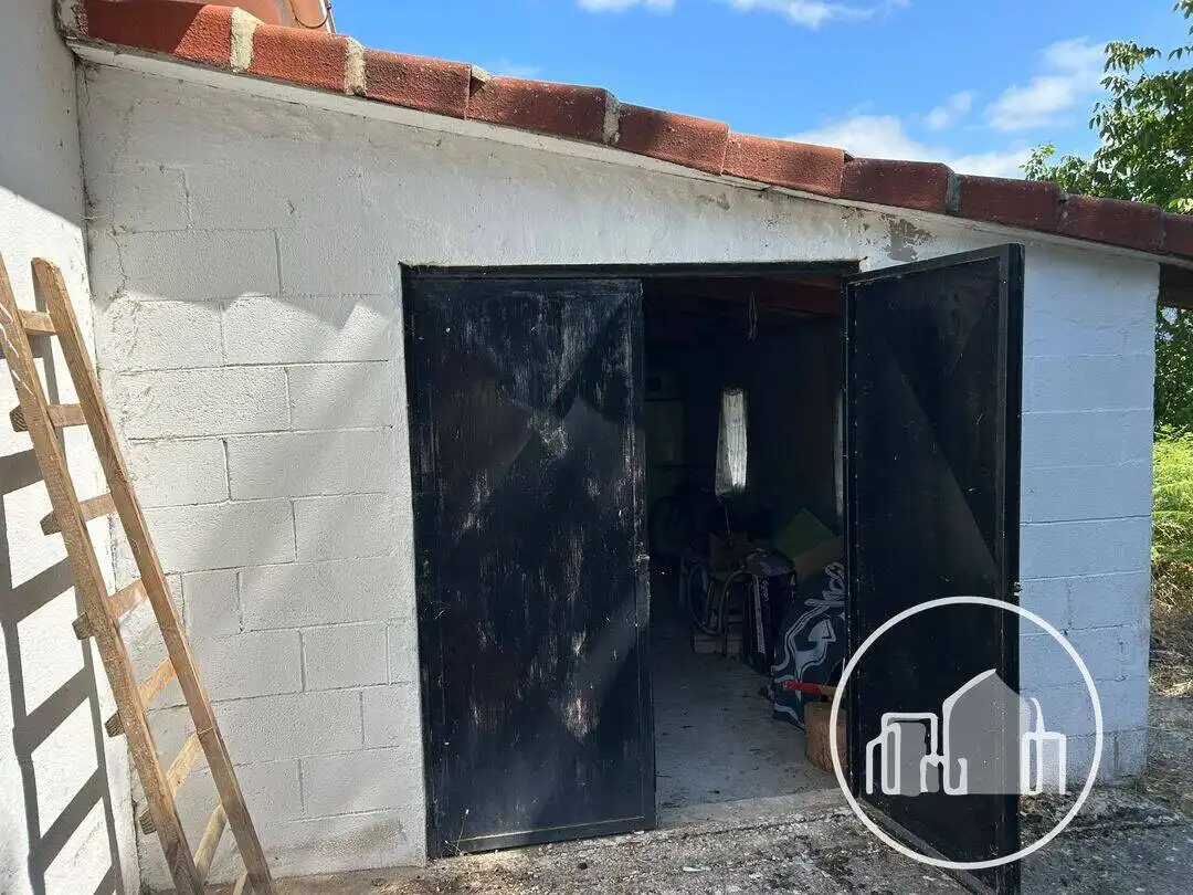 Vista exterior de Casa o xalet en venda en Merindad de Valdeporres amb Moblat