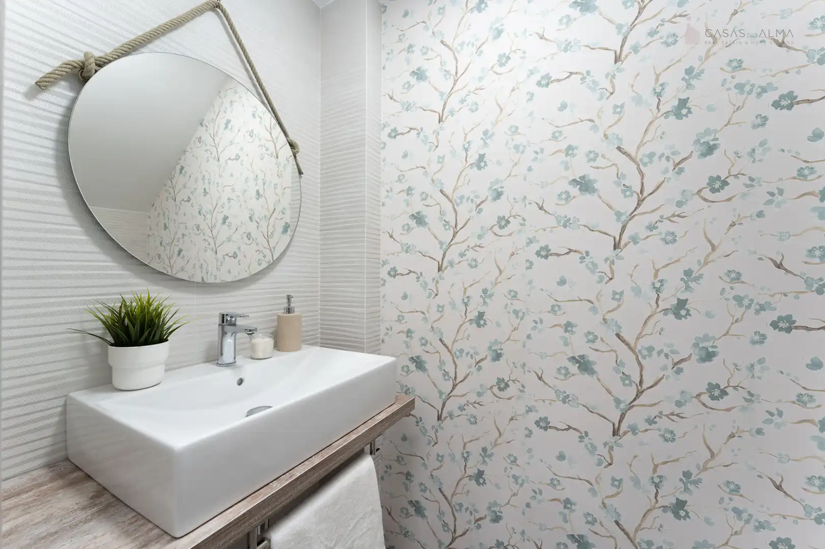 Badezimmer von Einfamilien-Reihenhaus zum Verkauf in Las Palmas de Gran Canaria mit Klimaanlage, Terrasse und Abstellraum