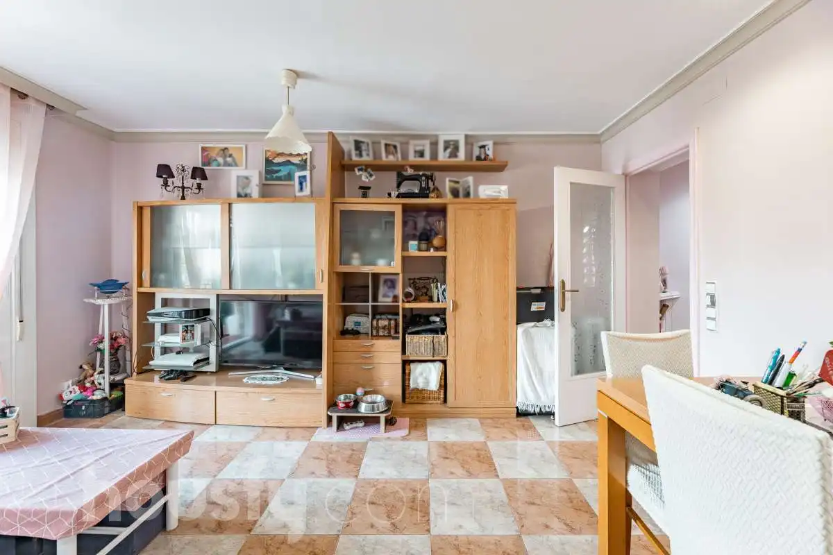 Appartamento con terrazza in vendita a Carrer de Sabadell ., imagen 3