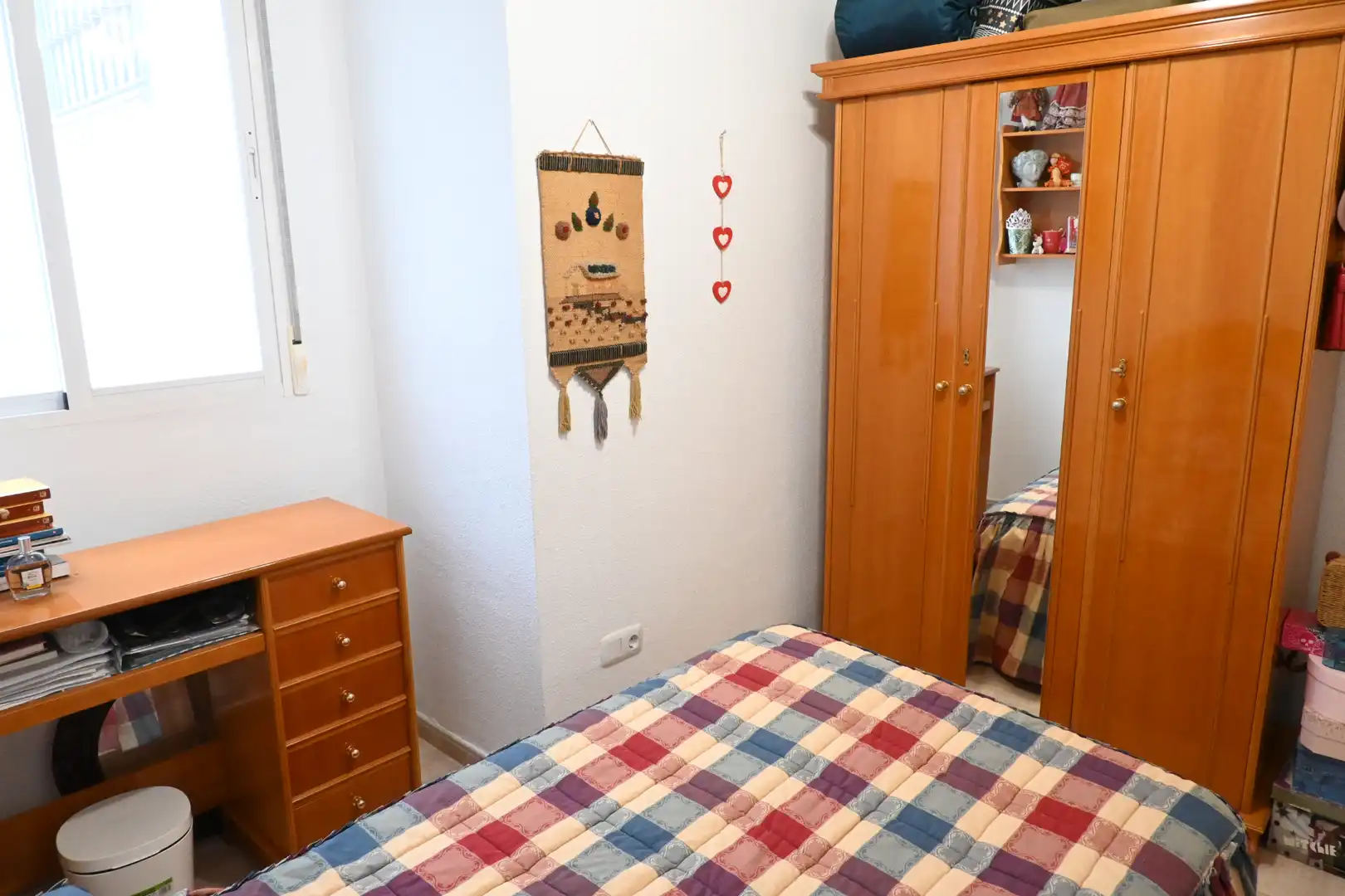 Bedroom of Flat for sale in Churriana de la Vega  with Air Conditioner and Furnished