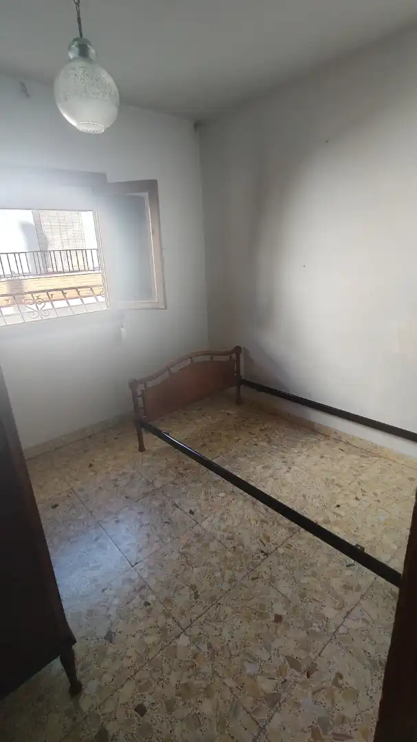 Dormitori de Casa o xalet en venda en Baza amb Moblat
