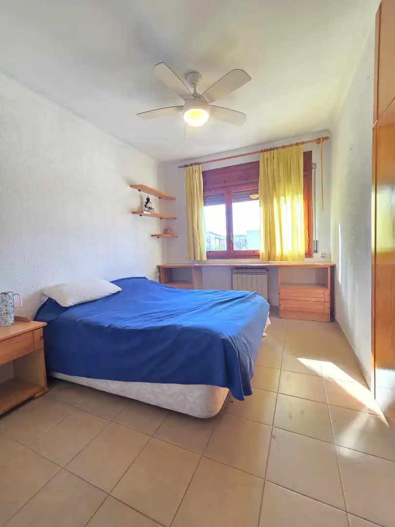 Dormitori de Casa o xalet en venda en Cerdanyola del Vallès amb Jardí privat i Terrassa