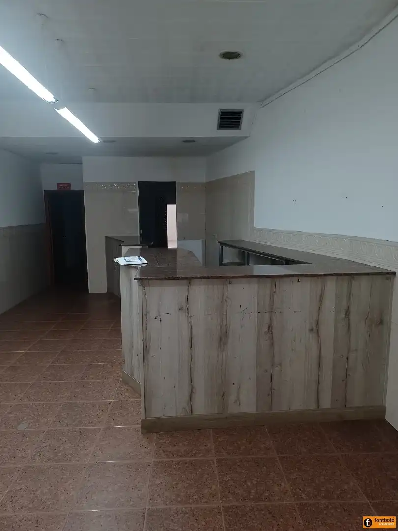 Local comercial centric en lloguer, imatge 3