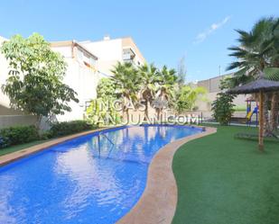 Piscina de Pis de lloguer en Sant Joan d'Alacant amb Aire condicionat i Terrassa