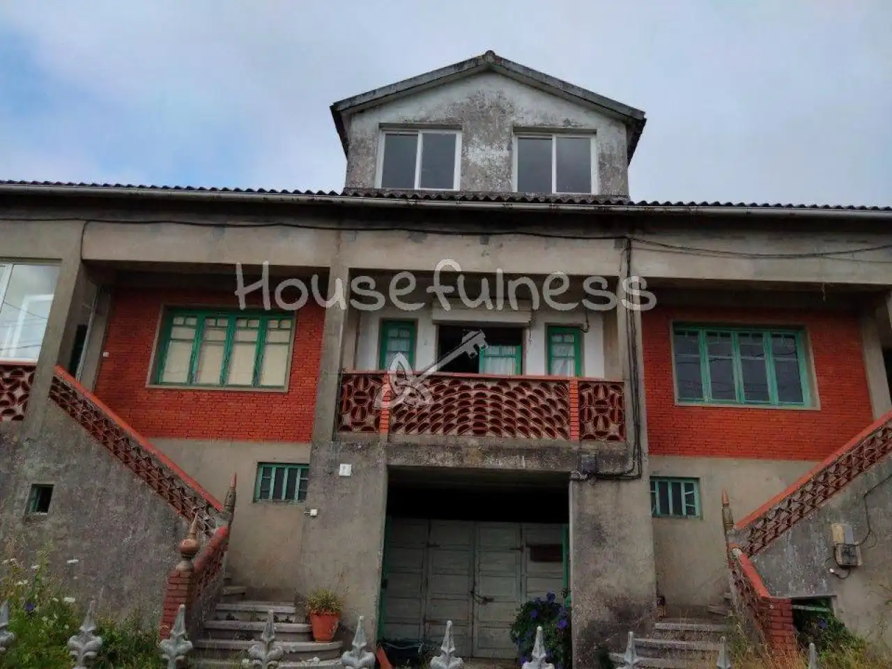 Vista exterior de Casa o xalet en venda en San Sadurniño amb Calefacció, Jardí privat i Traster