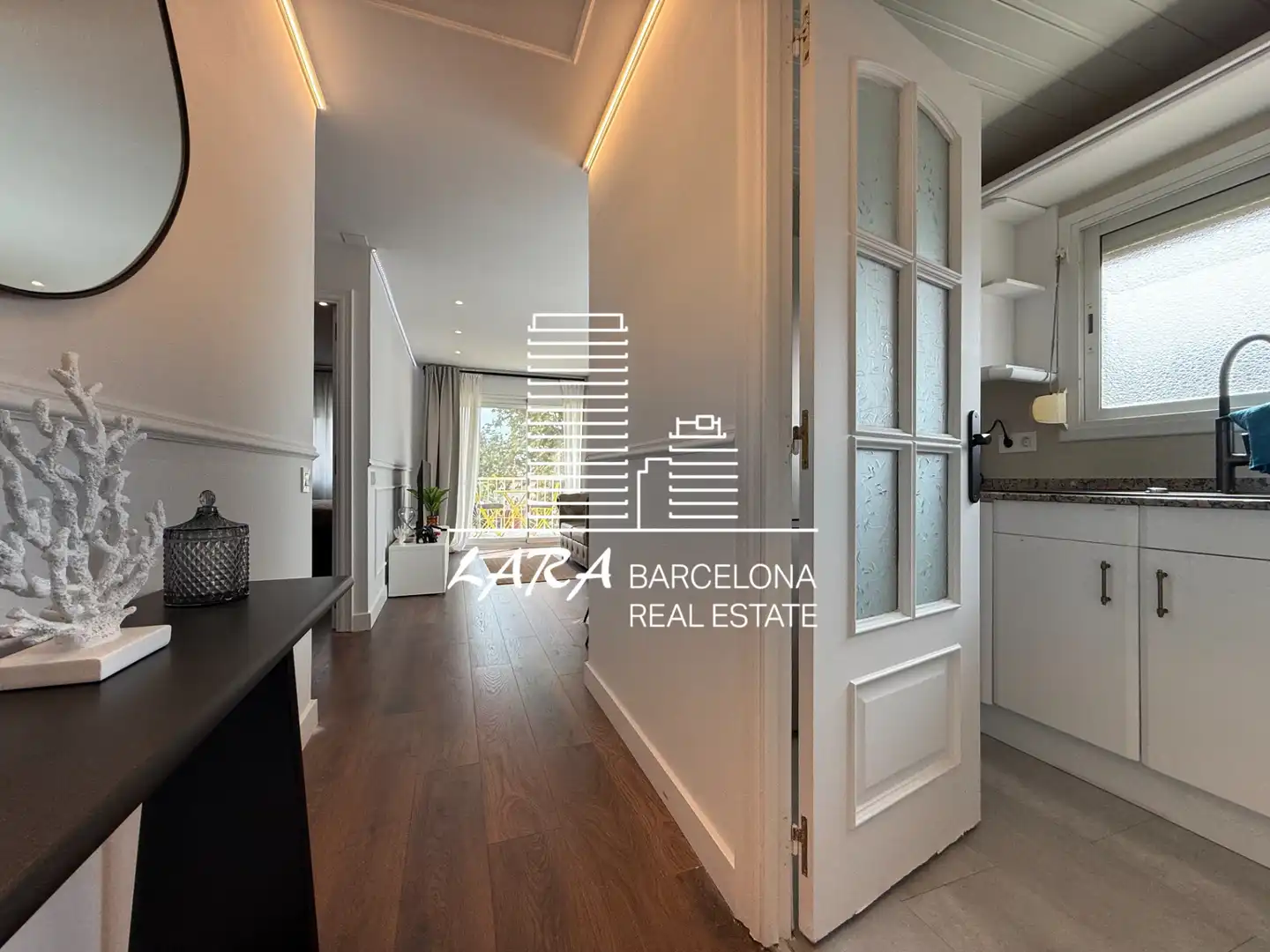 Exterior view of Flat for sale in Montmar
