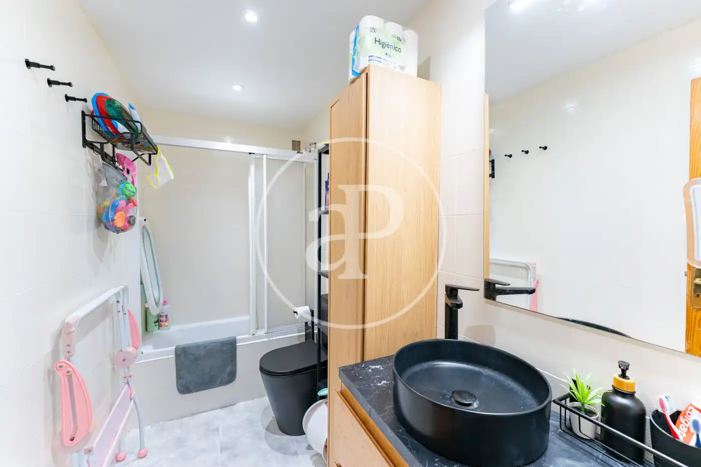 Baño de Piso en venta en  Palma de Mallorca con Aire acondicionado, Calefacción y Terraza